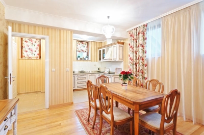 Ground floor of a guest house situated in the garden of the hotel
